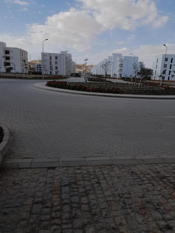 شاليه فرش فندقي بقرية بالميرا بيتش العين السخنه للعائلات Ajn-Szuhna Kültér fotó